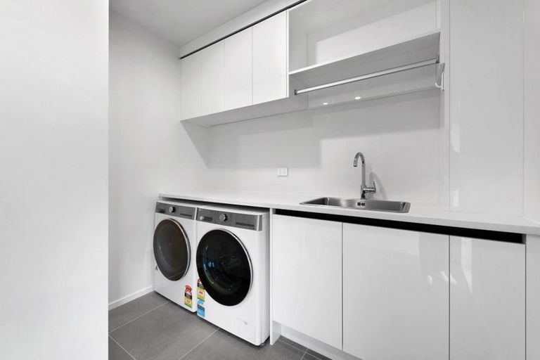 Photo of property in 23 Galsworthy Place, Bucklands Beach, Auckland, 2014