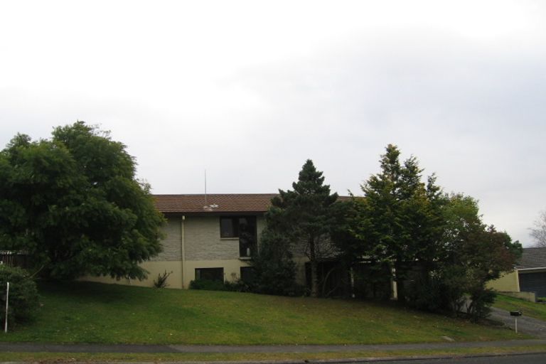 Photo of property in 16 Russleigh Drive, Dinsdale, Hamilton, 3204