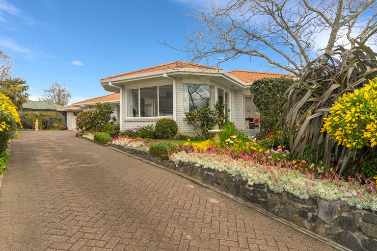 Photo of property in 10 Tekoah Place, Judea, Tauranga, 3110