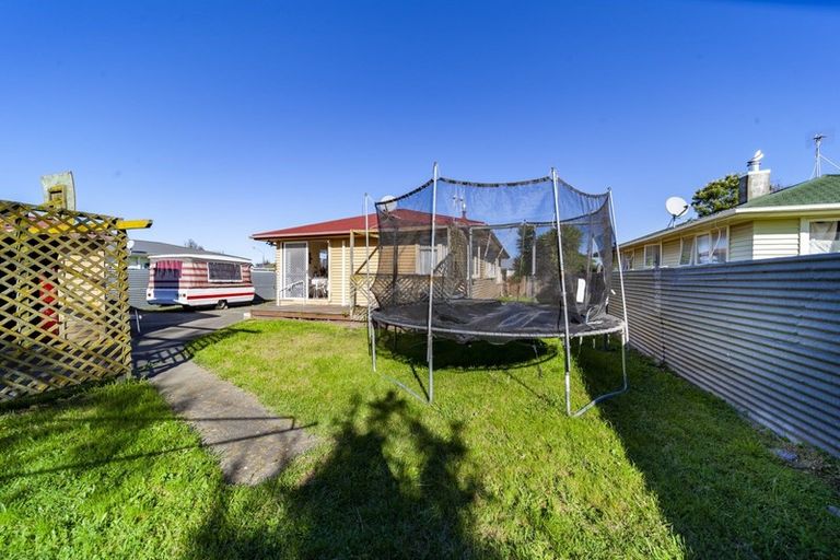 Photo of property in 16 Venables Avenue, Onekawa, Napier, 4110