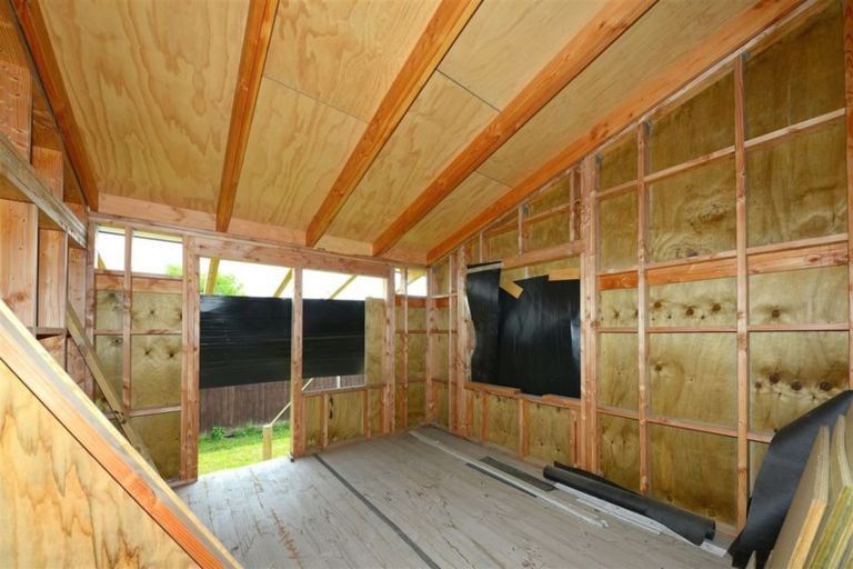 Photo of property in 126 Gayhurst Road, Dallington, Christchurch, 8061