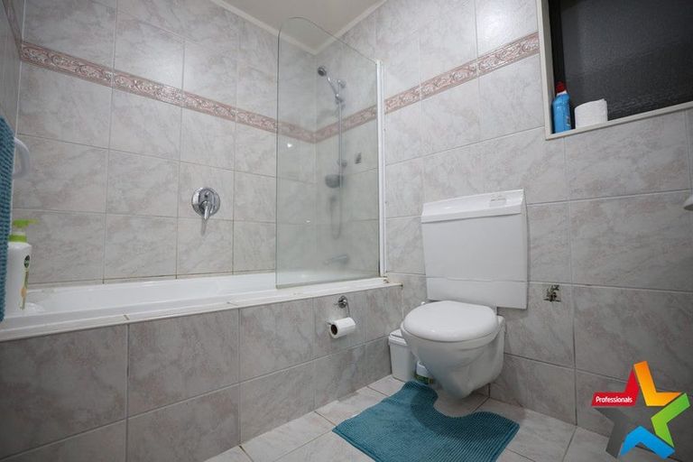 Photo of property in 31 Ewing Grove, Acacia Bay, Taupo, 3330