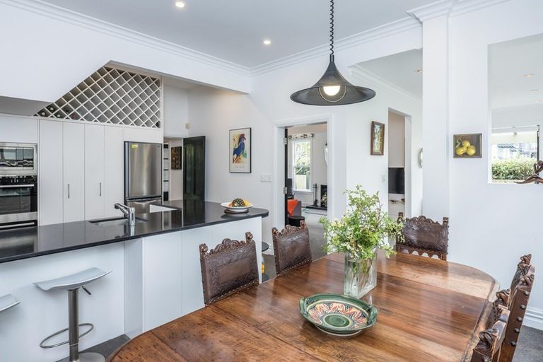 Photo of property in 33 Hobson Crescent, Thorndon, Wellington, 6011