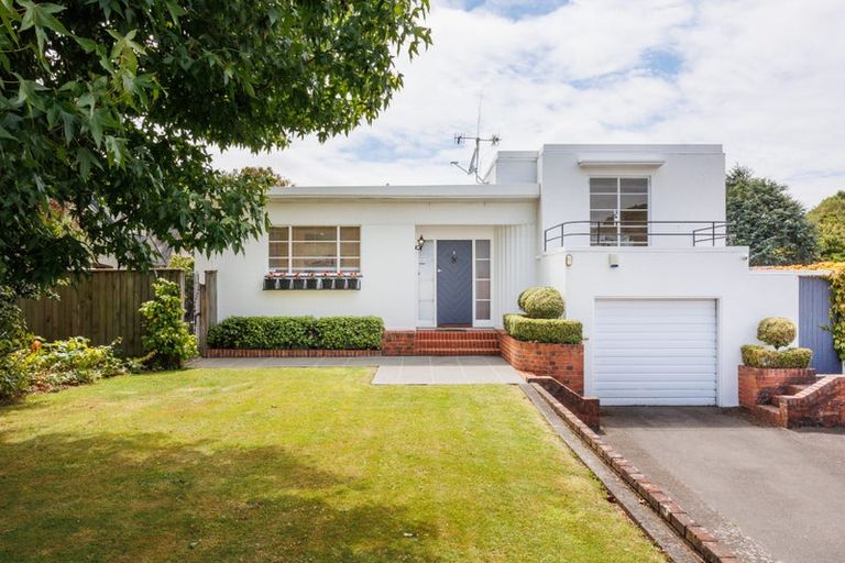 Photo of property in 215a Victoria Avenue, Hokowhitu, Palmerston North, 4410