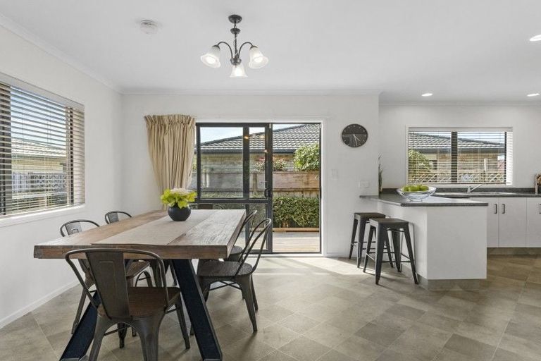 Photo of property in 52 Highfields Drive, Katikati, 3129