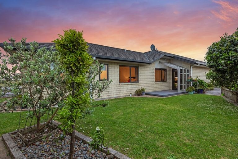 Photo of property in 34 Gibson Place, Papamoa Beach, Papamoa, 3118