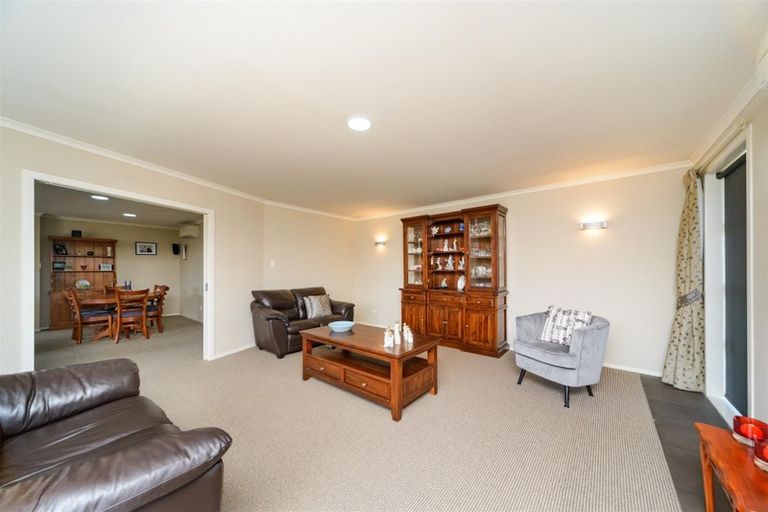 Photo of property in 39 Pukepapa Road, Marton, 4710
