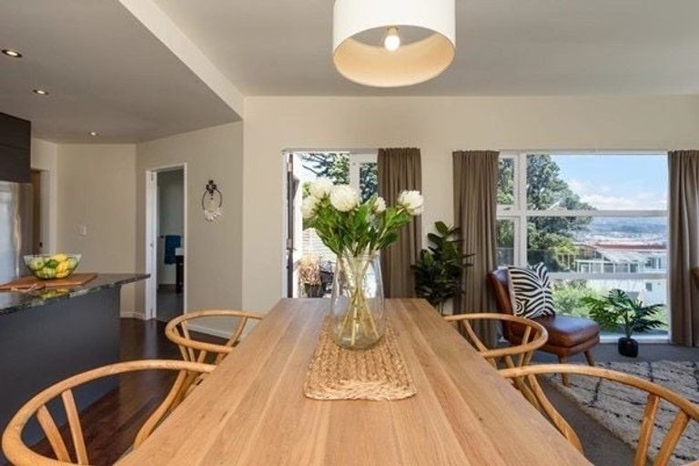 Photo of property in 101 Tannadyce Street, Strathmore Park, Wellington, 6022