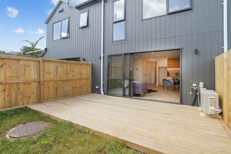 Photo of property in 313c Bucklands Beach Road, Bucklands Beach, Auckland, 2012