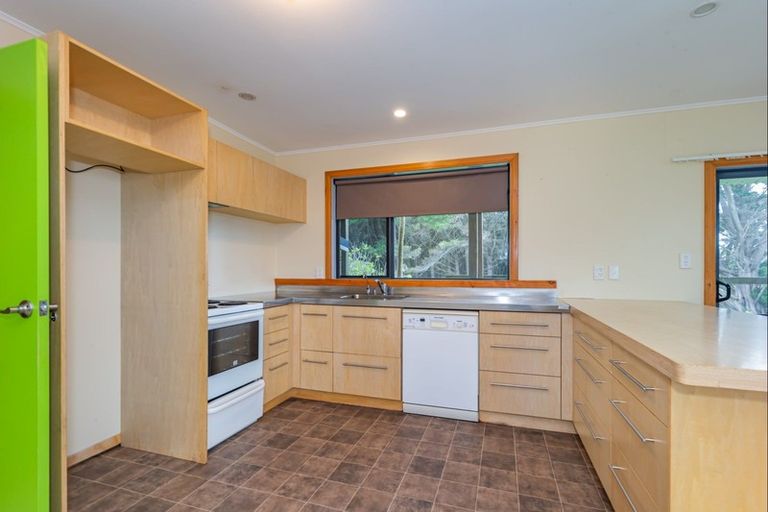 Photo of property in 32 Himatangi Street, Himatangi Beach, Foxton, 4891