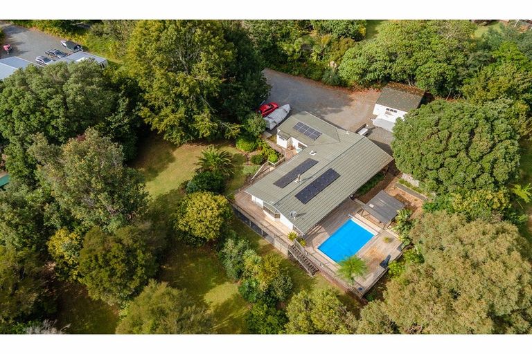 Photo of property in 136 Landing Road, Kerikeri, 0230