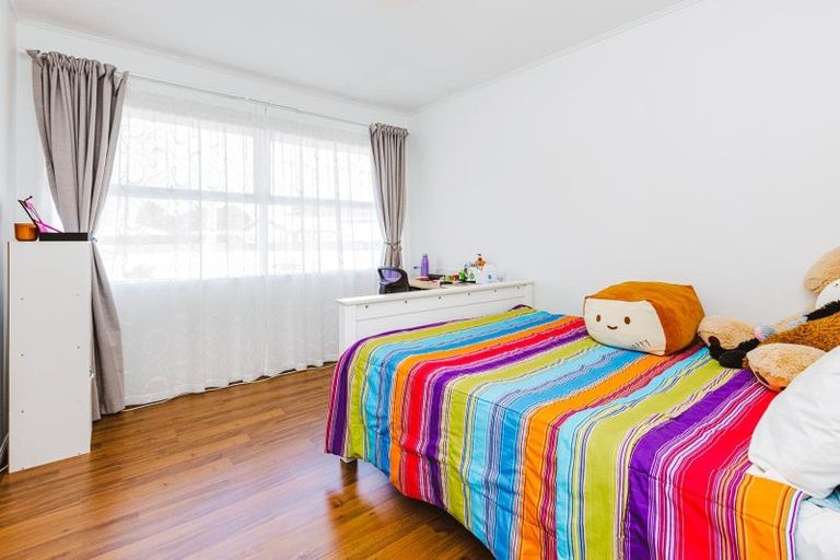 Photo of property in 19 Wilson Place, Papakura, 2110