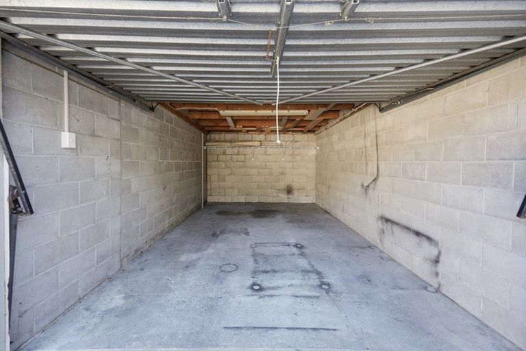 Photo of property in 1/19 Grove Road, Addington, Christchurch, 8024