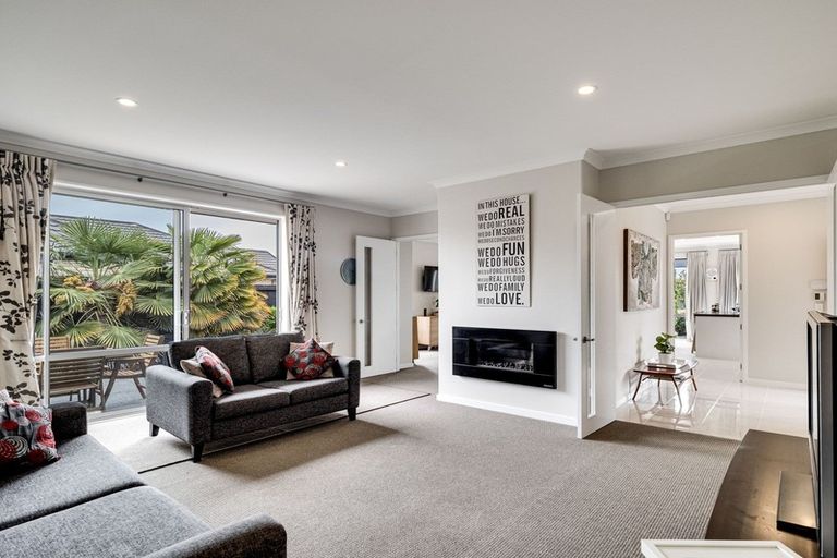 Photo of property in 14 Sovereign Boulevard, Kaiapoi, 7630