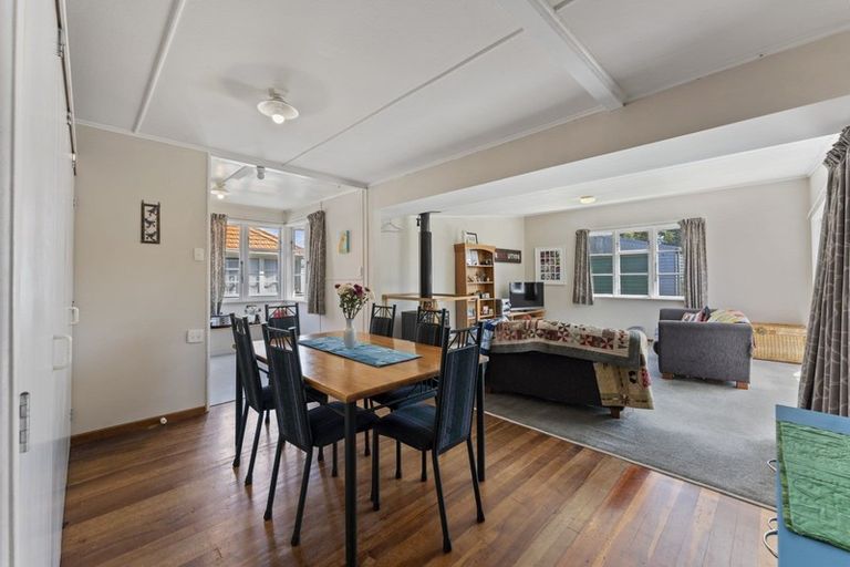 Photo of property in 33 Andrew Avenue, Roslyn, Palmerston North, 4414