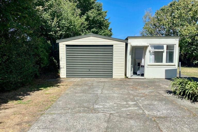 Photo of property in 41 Rhodes Street, Carterton, 5713