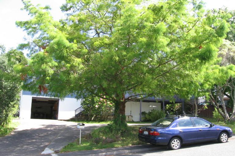 Photo of property in 94 Salamanca Road, Sunnynook, Auckland, 0620