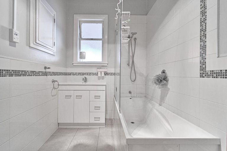 Photo of property in 813 Caroline Road, Hastings, 4122