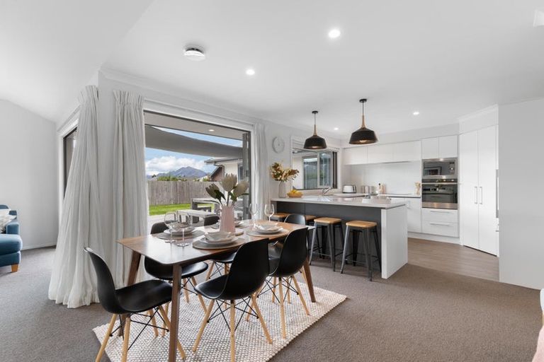 Photo of property in 5 Turnbull Crescent, Wanaka, 9305