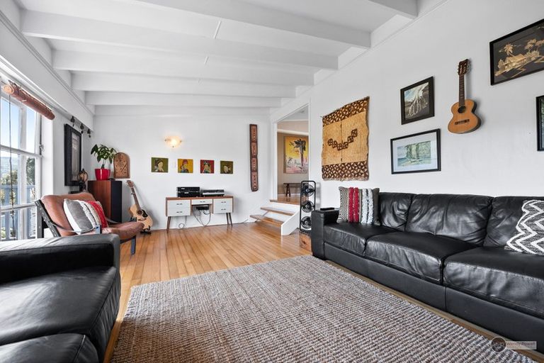 Photo of property in 76 Holborn Drive, Stokes Valley, Lower Hutt, 5019