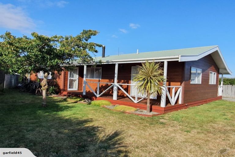 Photo of property in 28 Charles Street, Carterton, 5713
