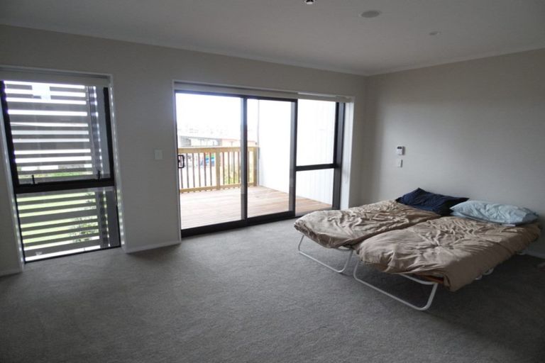 Photo of property in 25 De Havilland Road, Hobsonville, Auckland, 0618