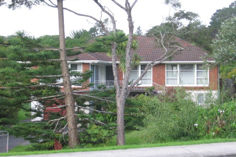 Photo of property in 134 Atkinson Road, Titirangi, Auckland, 0604