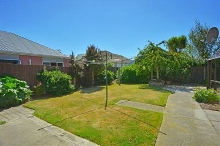 Photo of property in 1/8a Rachel Place, Avonhead, Christchurch, 8042