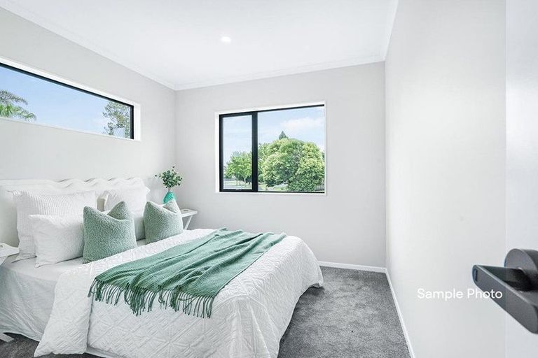 Photo of property in 1/2 Wedgewood Place, Dinsdale, Hamilton, 3204