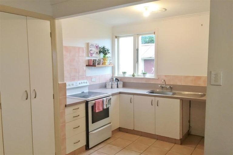 Photo of property in 1a Rodney Street, Durie Hill, Whanganui, 4500