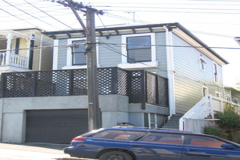 Photo of property in 165 Tasman Street, Mount Cook, Wellington, 6021