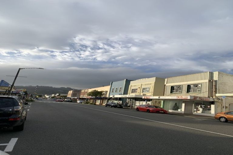 Photo of property in 249-251 Jackson Street, Petone, Lower Hutt, 5012