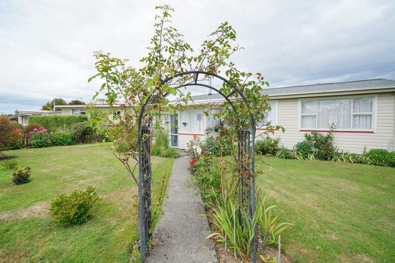 Photo of property in 18 Chester Street, Otautau, 9610