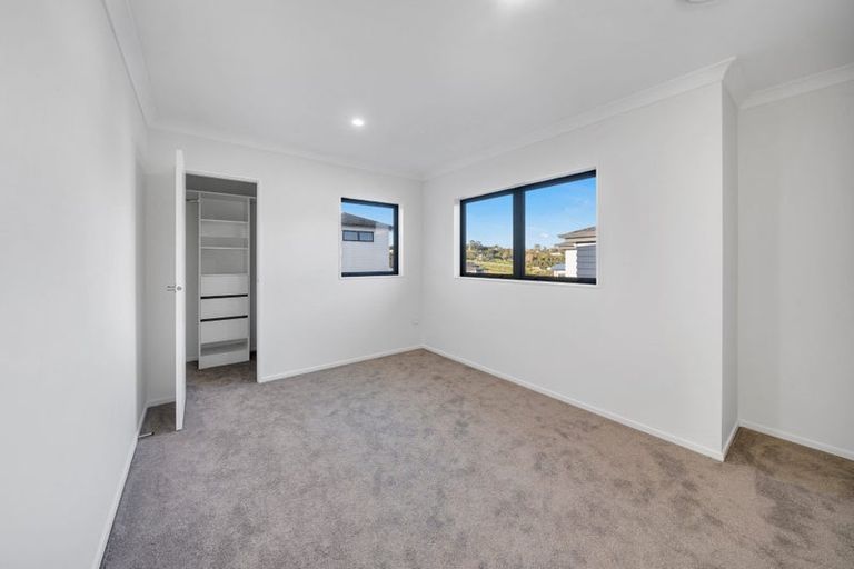 Photo of property in 8 Rathfarnham Road, Flat Bush, Auckland, 2019
