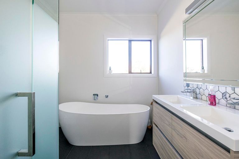 Photo of property in 50 Trafalgar Street, Maori Hill, Timaru, 7910