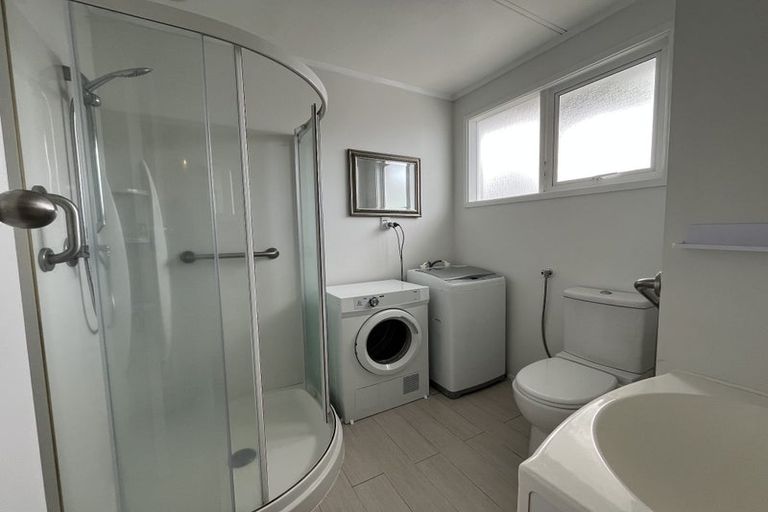 Photo of property in 2/25 Margaret Place, Milford, Auckland, 0620