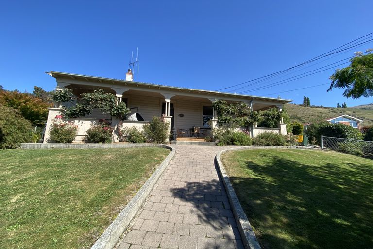 Photo of property in 1 Scotland Street, Roxburgh, 9500