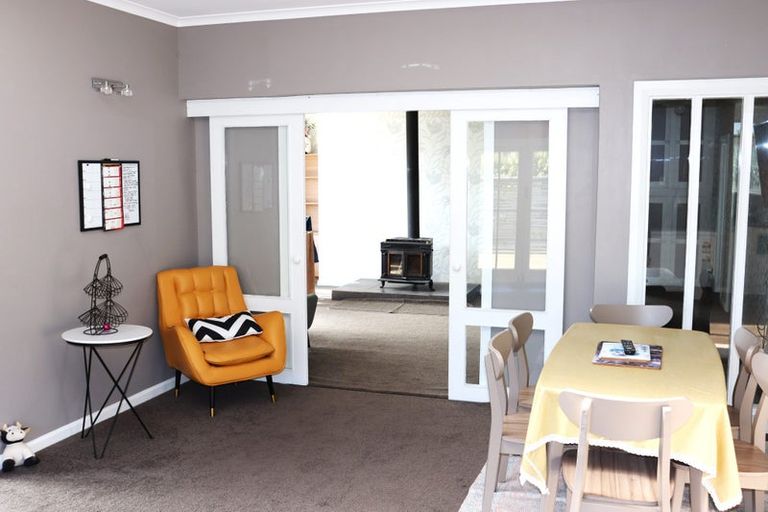 Photo of property in 2 Arthur Street, Holmes Hill, Oamaru, 9401