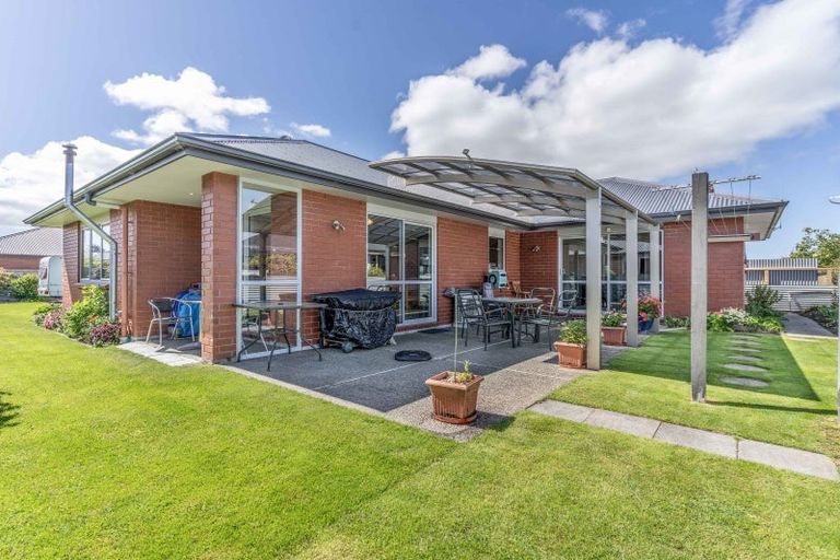 Photo of property in 40 Welsh Road, Winton, 9720