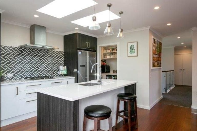 Photo of property in 206a Lake Terrace, Hilltop, Taupo, 3330