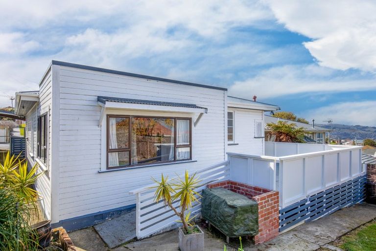 Photo of property in 14 Forbes Street, Balaclava, Dunedin, 9011