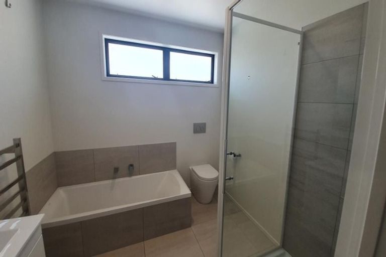 Photo of property in 2 Western Rise, Hurworth, New Plymouth, 4310