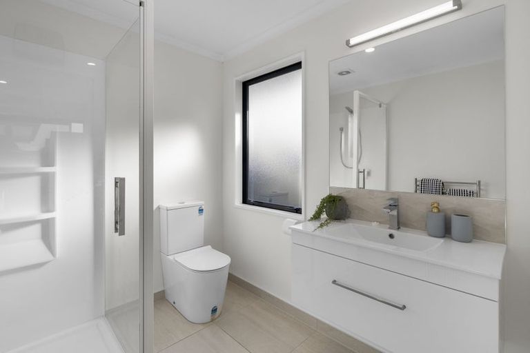 Photo of property in 25 Malaga Crescent, Harewood, Christchurch, 8051