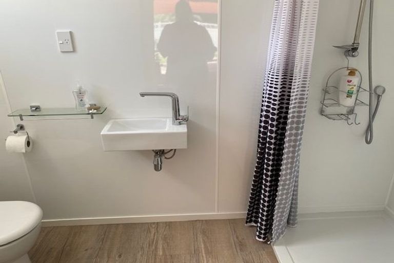 Photo of property in 8 Keith Sands Grove, Havelock North, 4130