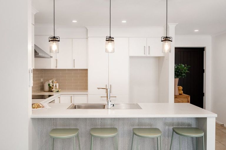 Photo of property in 55 Inverness Drive, Pyes Pa, Tauranga, 3112