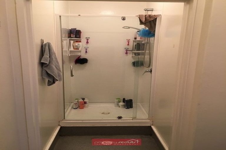 Photo of property in 15a Anzac Avenue, Onekawa, Napier, 4110