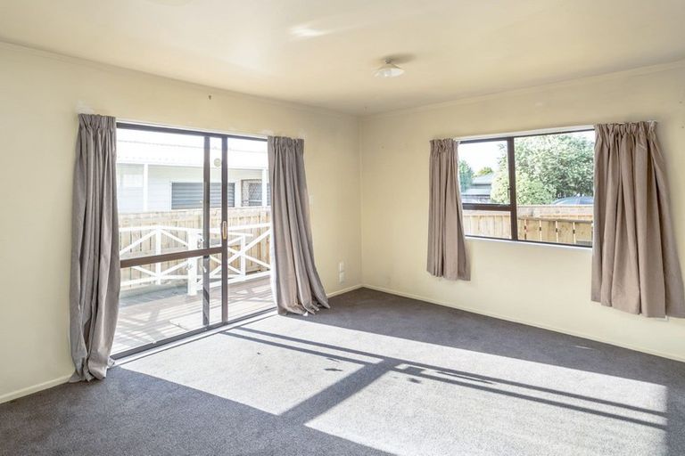 Photo of property in 13a Dixon Street, Carterton, 5713