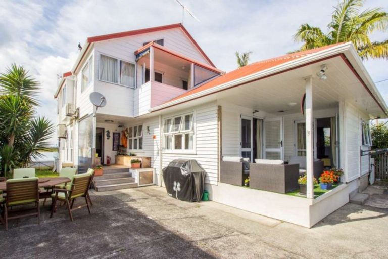 Photo of property in 9 Ewen Street, Ngunguru, Whangarei, 0173