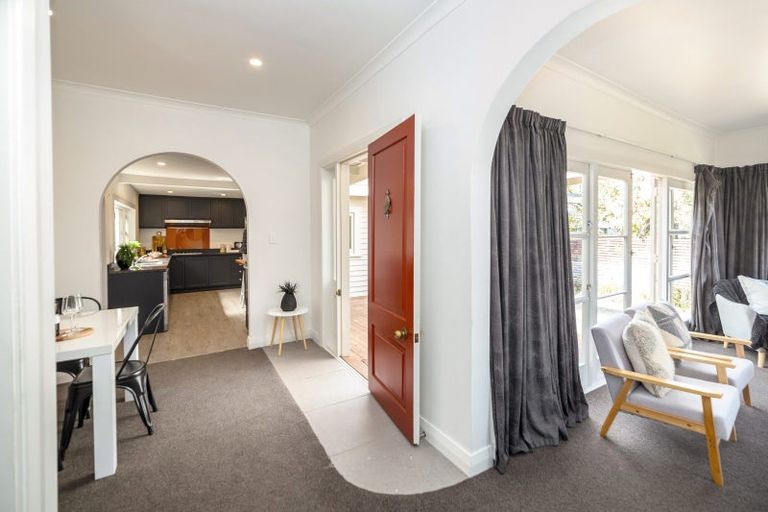 Photo of property in 65 Brandon Street, Featherston, 5710