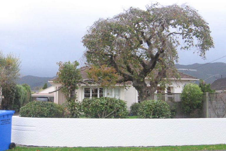 Photo of property in 16 Fuller Grove, Woburn, Lower Hutt, 5010